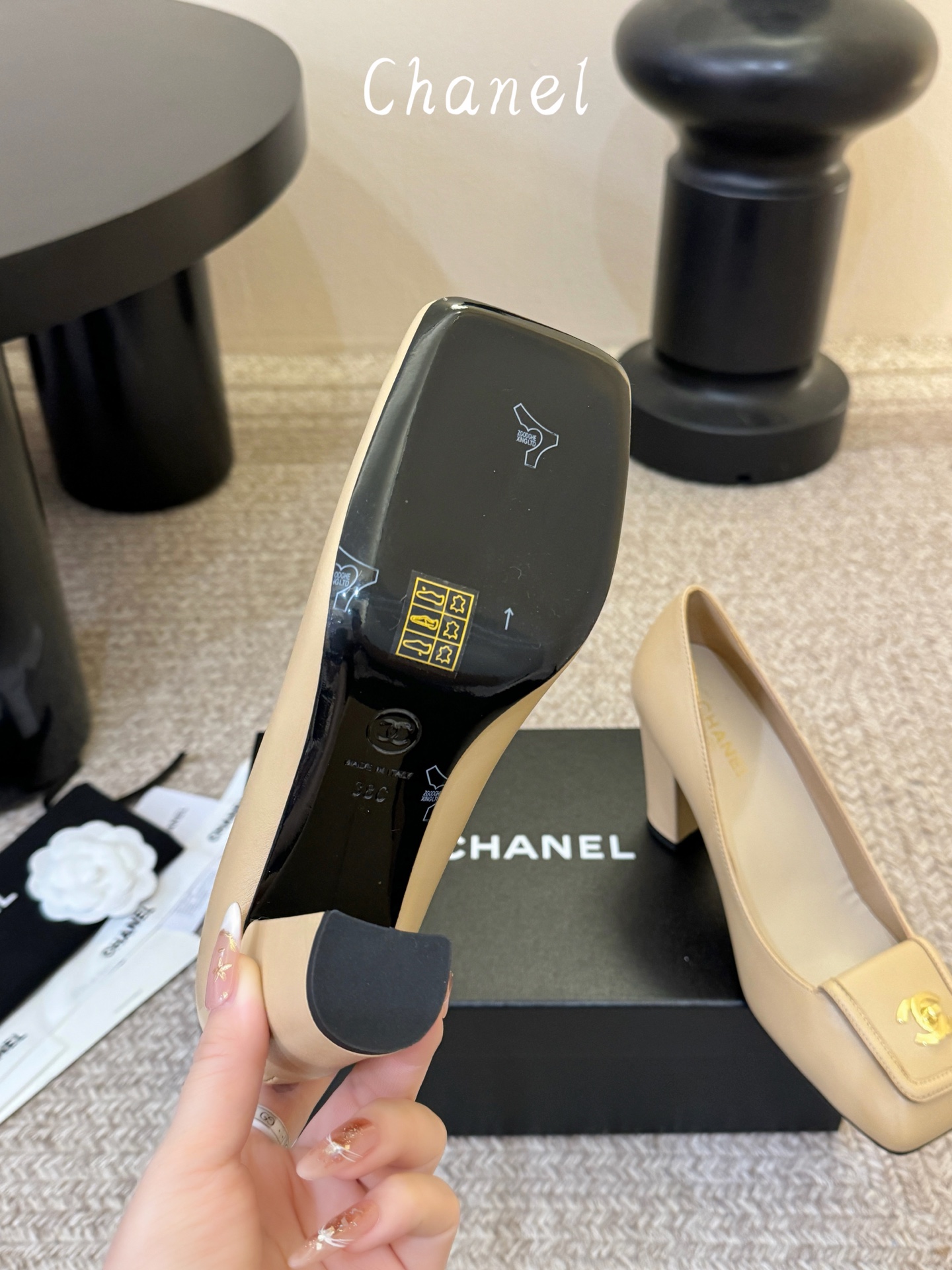 CHANE*2026香奈早春爆品单鞋妥妥的自留款！！比经典款Slingback舒服太多啦！每个颜色上脚都