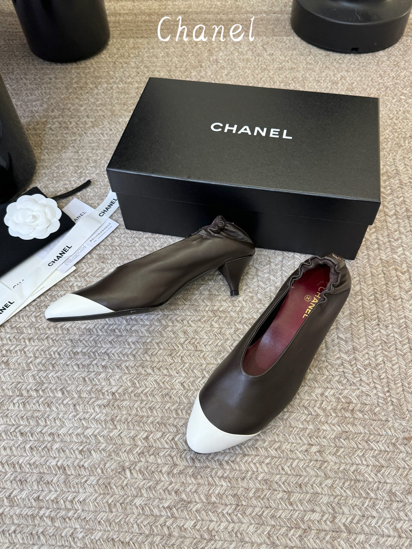 CHANE*2026香奈早春爆品小跟鞋妥妥的自留款！！比经典款Slingback舒服太多啦！每个颜色上脚