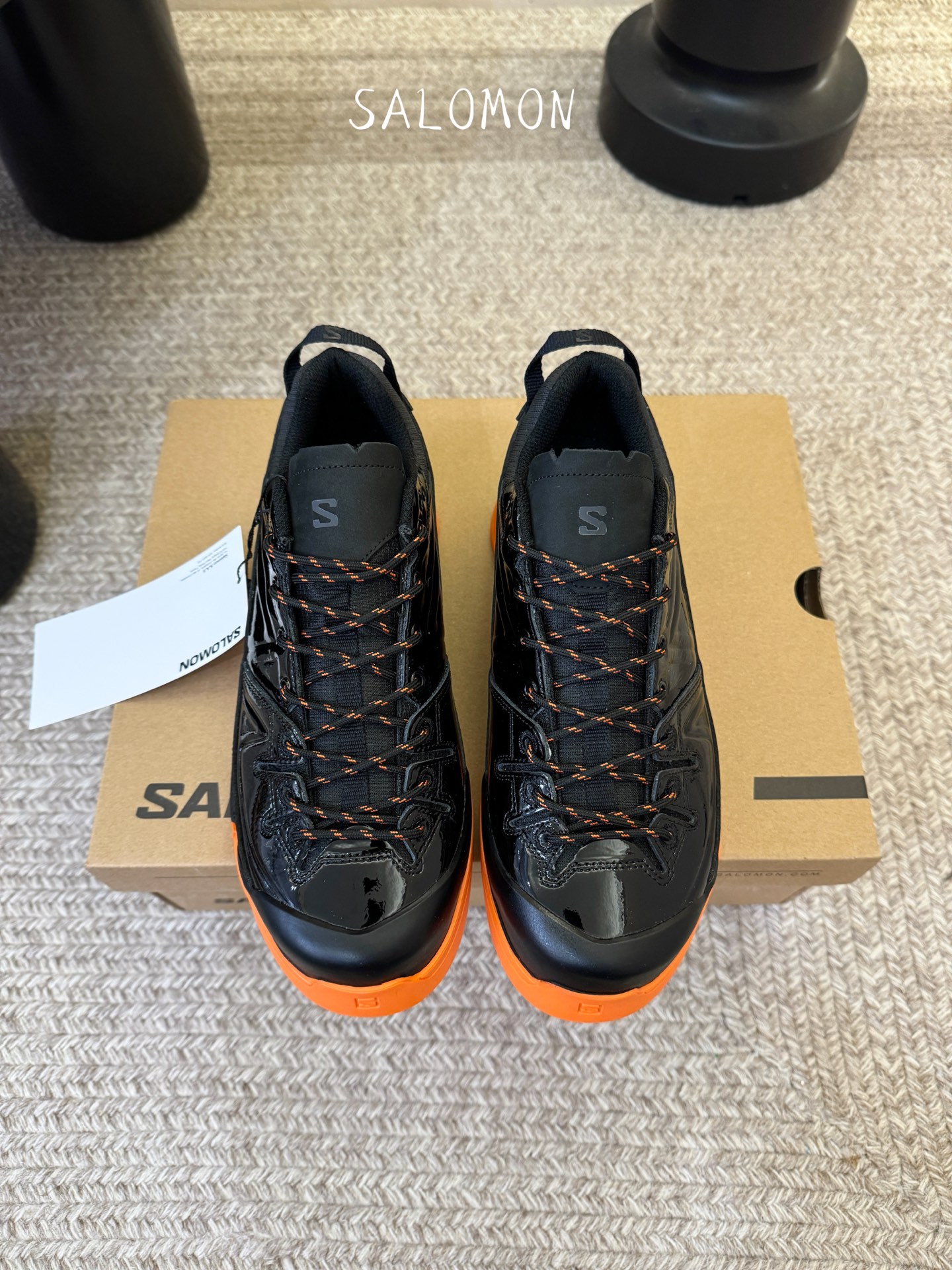 Salomon XT-4联名款运动鞋​​👟Salomon XT-4联名款，经典户外鞋型+时尚设计，黑色网