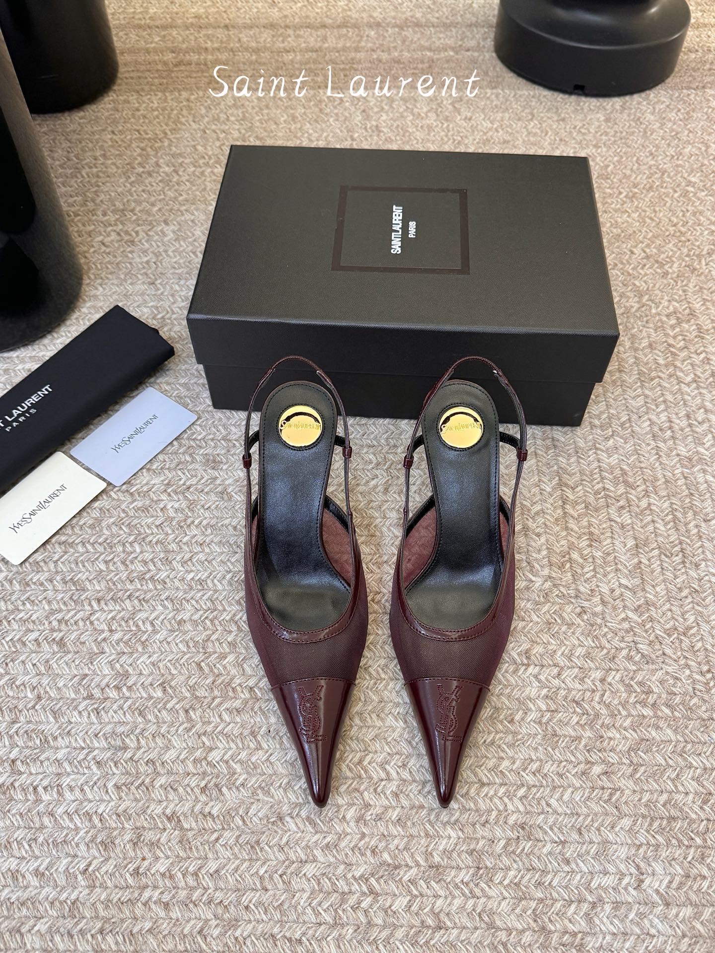 NO:815401,7.5cm Saint Laurent Paris show updated simultaneously. The leopard print kitten heels are so beautiful. Saint Laurent pointed toe leaky high heels. The wood grain heels really fully highlight the clean and minimalist style. The uppers are customized threaded cloth, oil leather, silk, mesh, lining sheepskin, stepping sheepskin, genuine leather soles. Original packaging code number 35-39. (4041 customization), high-heeled sandals, saint laurent, saint  laurent,sandals,high heels,sheepskin,real silk198609097.5cm Saint Laurent巴黎秀场同步更新 豹纹小猫跟真的太好看啦 Saint Laurent 圣罗兰尖头漏趾高跟鞋 木纹鞋跟真的充分突显利落极简 鞋面定制螺纹布,油皮,真丝,网纱, 内里羊皮 垫脚羊皮 鞋底真皮 包装原版包装 码数35-39.（4041定制）,高跟鞋凉鞋,saint laurent,saint laurent,sandals,high heels,sheepskin,real silk,Women's Shoes