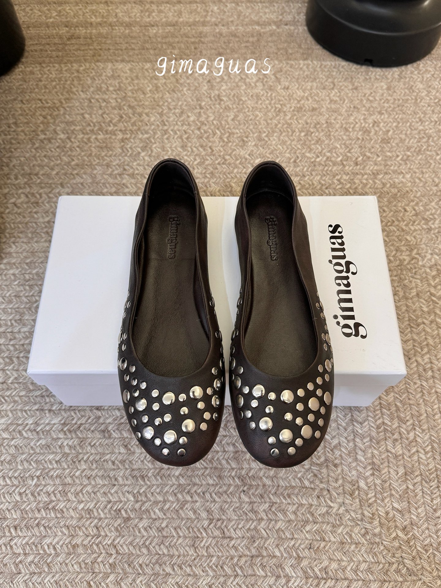 NO:815382,Gimagas rivet shoes are still ballet shoes that can go wild, super soft, original custom-made ultra-soft rubbed sheepskin upper, sheepskin lining, foot pad sheepskin, Italian suede genuine leather sole, size 35-39 (customized for 40 and above), ballet shoes, sheepskin19860909gimagas铆钉单鞋依旧是可以暴走的芭蕾鞋 ,超软,鞋面原版定做超软擦色羊皮,内里羊皮,垫脚羊皮,意大利绒面真皮底,尺码35-39（40以上定做）,芭蕾舞鞋,sheepskin,Women's Shoes
