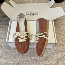 Maison Margiel*26ss夏季新款芭蕾德训鞋这款芭蕾风德训鞋,以品牌标志性的柔美元素为基底, Maison Margiel*26ss夏季新款芭蕾德训鞋这款芭蕾风德训鞋,以品牌标志性的柔美元素为基底,