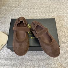 BENCI BROTHERS来自于瑞士传统打造复古风格新款魔术贴芭蕾乐福鞋真的让人一整个心都融化✔️除了 BENCI BROTHERS来自于瑞士传统打造复古风格新款魔术贴芭蕾乐福鞋真的让人一整个心都融化✔️除了