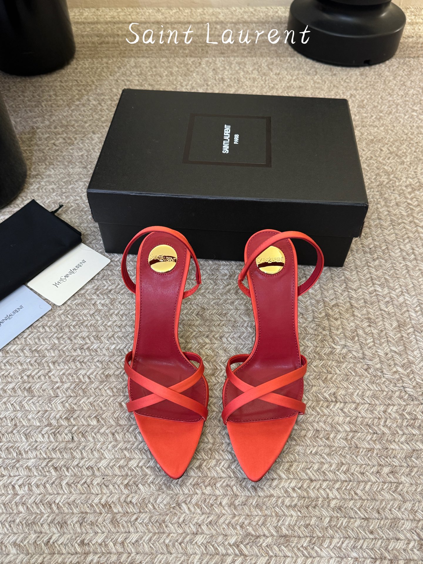 Saint Laurent / YSL圣罗兰金属字母logo高跟凉鞋YSL姐姐的美丽尤物高跟鞋 又是人间