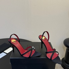 Saint Laurent / YSL圣罗兰金属字母logo高跟凉鞋YSL姐姐的美丽尤物高跟鞋 又是人间 Saint Laurent / YSL圣罗兰金属字母logo高跟凉鞋YSL姐姐的美丽尤物高跟鞋 又是人间