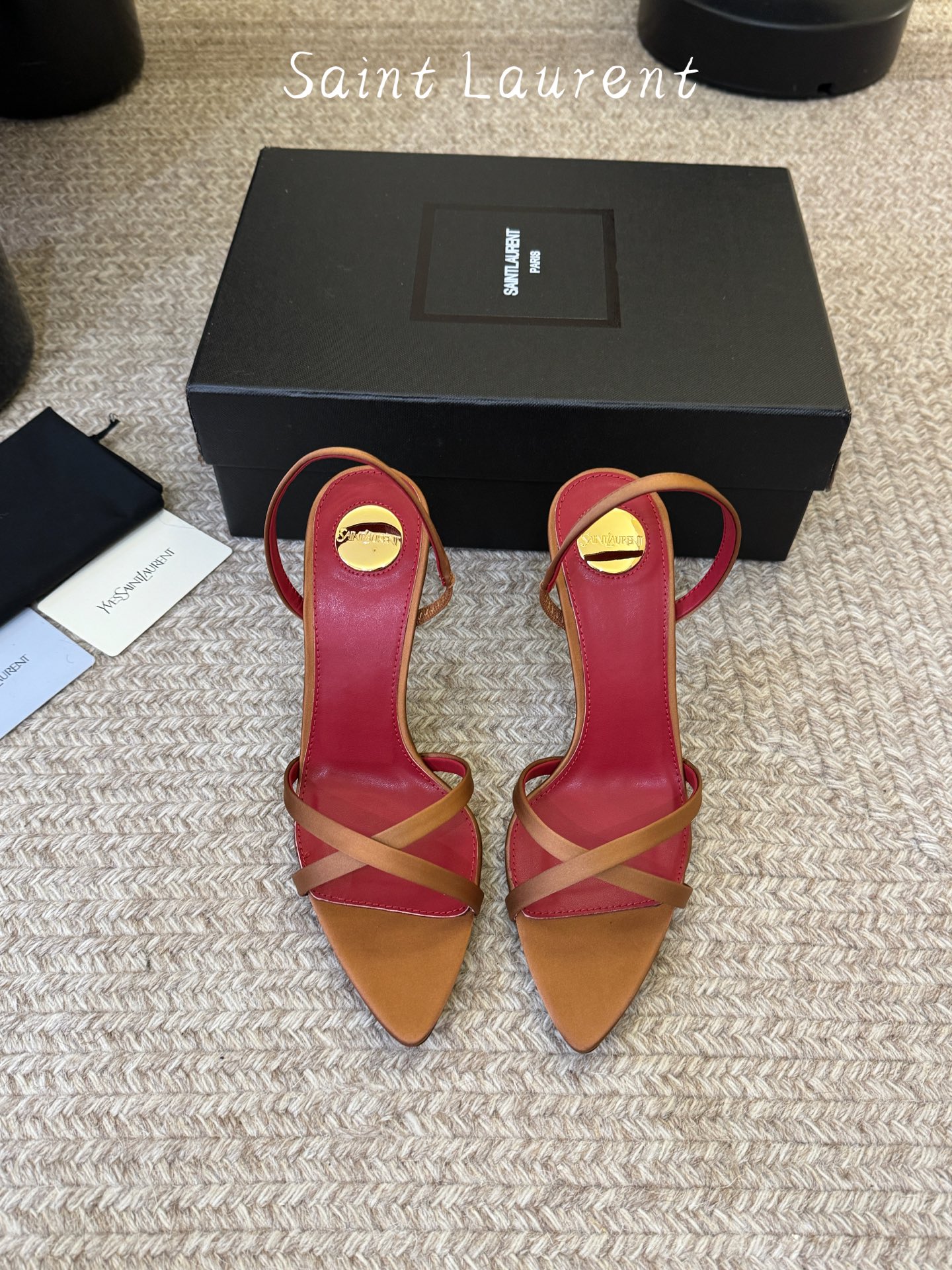 Saint Laurent / YSL圣罗兰金属字母logo高跟凉鞋YSL姐姐的美丽尤物高跟鞋 又是人间