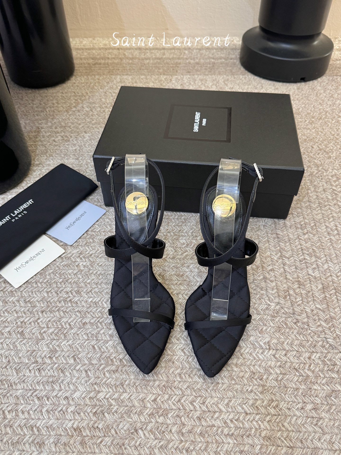 Saint Laurent / YSL圣罗兰金属字母logo高跟凉鞋YSL姐姐的美丽尤物高跟鞋 又是人间