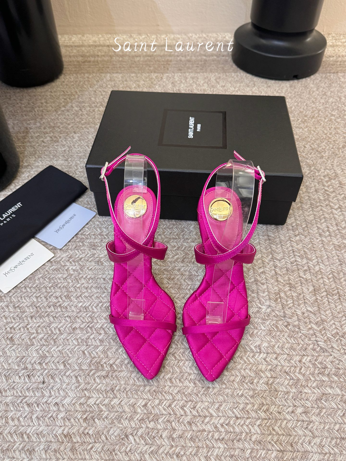Saint Laurent / YSL圣罗兰金属字母logo高跟凉鞋YSL姐姐的美丽尤物高跟鞋 又是人间