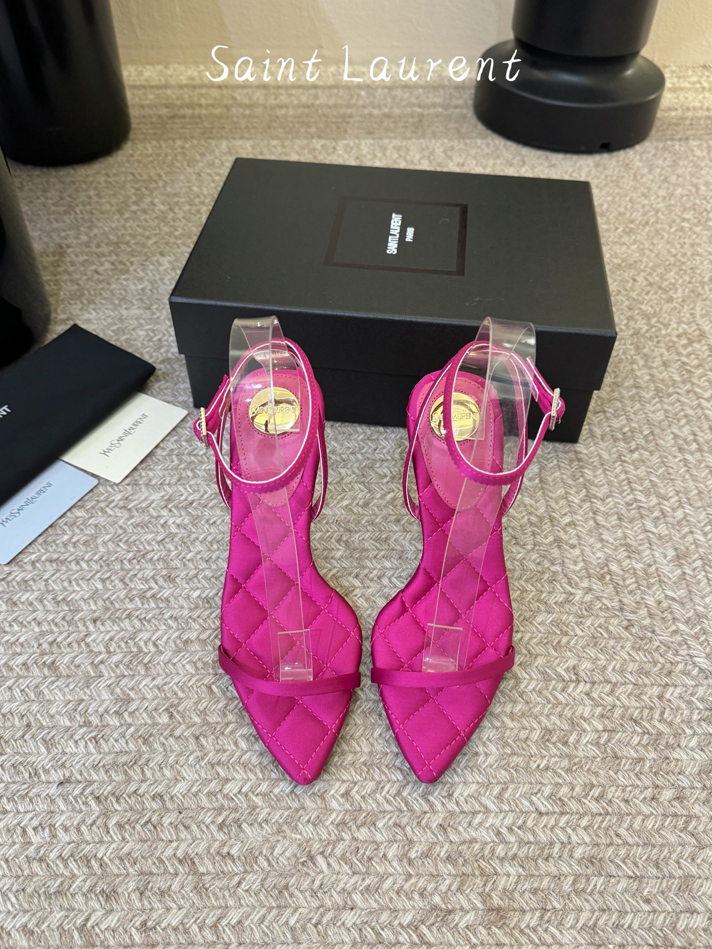 Saint Laurent / YSL圣罗兰金属字母logo高跟凉鞋YSL姐姐的美丽尤物高跟鞋 又是人间
