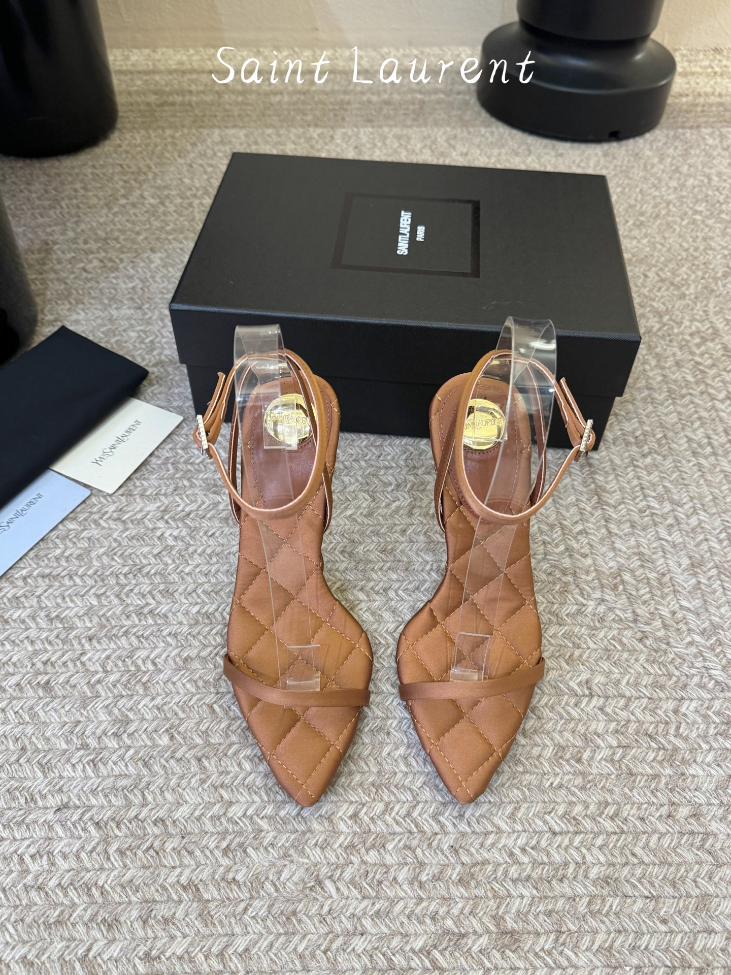 Saint Laurent / YSL圣罗兰金属字母logo高跟凉鞋YSL姐姐的美丽尤物高跟鞋 又是人间