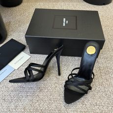 Saint Laurent / YSL圣罗兰金属字母logo高跟凉鞋YSL姐姐的美丽尤物高跟鞋 又是人间 Saint Laurent / YSL圣罗兰金属字母logo高跟凉鞋YSL姐姐的美丽尤物高跟鞋 又是人间
