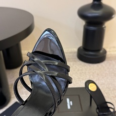 Saint Laurent / YSL圣罗兰金属字母logo高跟凉鞋YSL姐姐的美丽尤物高跟鞋 又是人间 Saint Laurent / YSL圣罗兰金属字母logo高跟凉鞋YSL姐姐的美丽尤物高跟鞋 又是人间