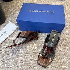 STUART WEITZMAN26春夏新品SW简易坡跟夹脚人字拖鞋|慵懒贵气的夏日松弛感天花板! 百搭到 STUART WEITZMAN26春夏新品SW简易坡跟夹脚人字拖鞋|慵懒贵气的夏日松弛感天花板! 百搭到