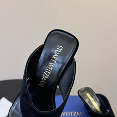 STUART WEITZMAN26春夏新品SW简易坡跟夹脚人字拖鞋|慵懒贵气的夏日松弛感天花板! 百搭到 STUART WEITZMAN26春夏新品SW简易坡跟夹脚人字拖鞋|慵懒贵气的夏日松弛感天花板! 百搭到