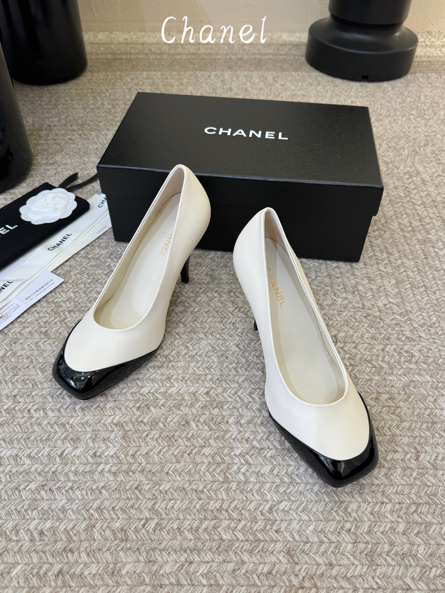 CHANEL小香 26ss 早春新款 后空大方头跟鞋,复古法式优雅感,高级感十足 香奶奶后空玛丽珍凉鞋, CHANEL小香 26ss 早春新款 后空大方头跟鞋,复古法式优雅感,高级感十足 香奶奶后空玛丽珍凉鞋,