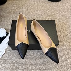 CHANEL小香 26ss 新款跟鞋复古法式优雅感,高级感十足 香奶奶后空玛丽珍凉鞋,最近很火的一双凉鞋 CHANEL小香 26ss 新款跟鞋复古法式优雅感,高级感十足 香奶奶后空玛丽珍凉鞋,最近很火的一双凉鞋