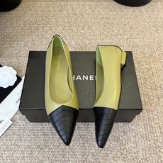 CHANEL小香 26ss 新款跟鞋复古法式优雅感,高级感十足 香奶奶后空玛丽珍凉鞋,最近很火的一双凉鞋 CHANEL小香 26ss 新款跟鞋复古法式优雅感,高级感十足 香奶奶后空玛丽珍凉鞋,最近很火的一双凉鞋