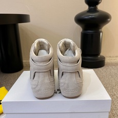 Isabel Marant/伊莎贝尔2026春夏新款经典复古内增高冲孔系带高帮休闲鞋!超级有高级感上脚超 Isabel Marant/伊莎贝尔2026春夏新款经典复古内增高冲孔系带高帮休闲鞋!超级有高级感上脚超