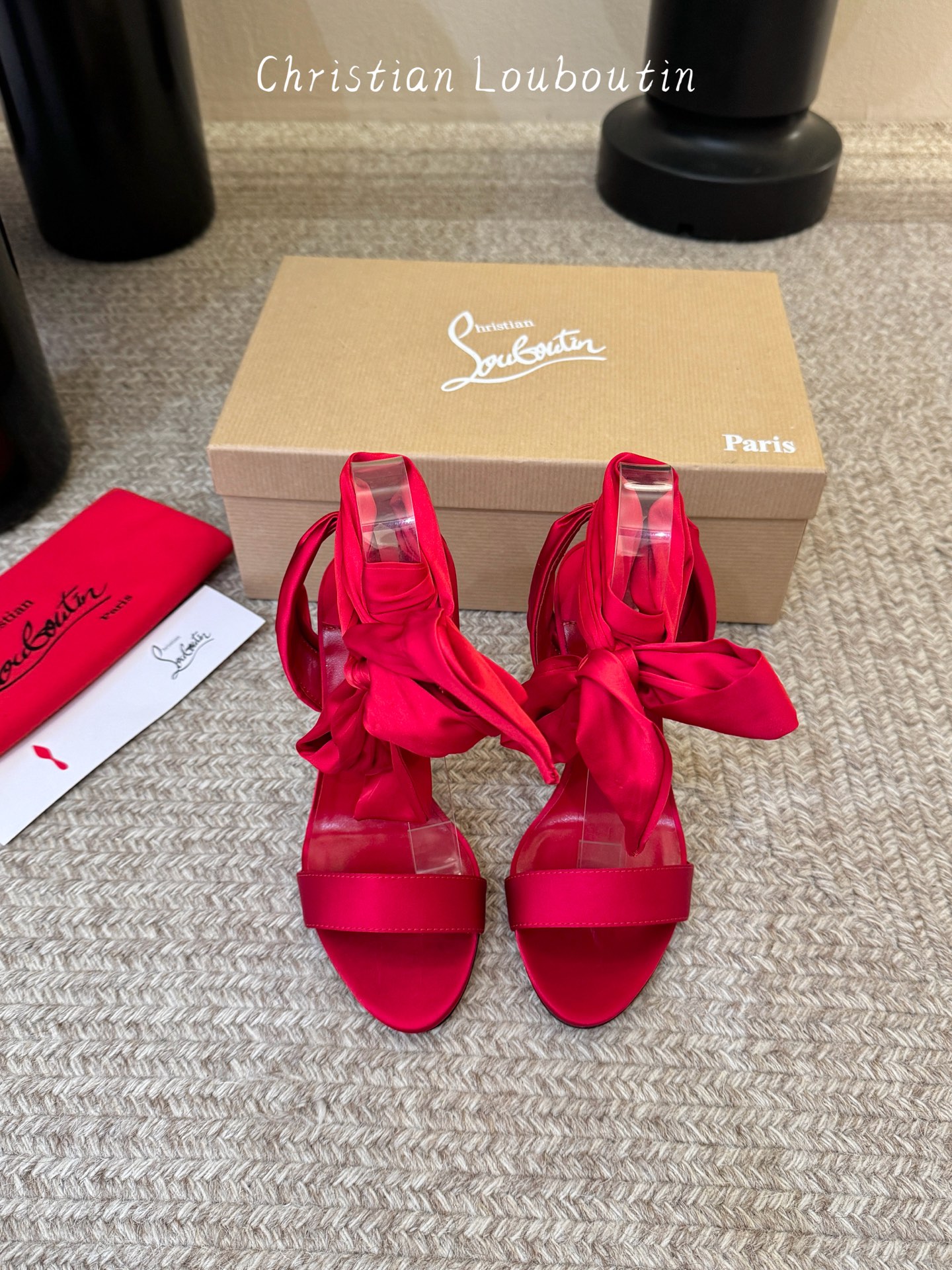 Christian Louboutin | 2026s𝐒原版CL全新秀款高跟鞋～时装红底凉鞋 新款红底金