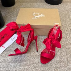 Christian Louboutin | 2026s𝐒原版CL全新秀款高跟鞋~时装红底凉鞋 新款红底金 Christian Louboutin | 2026s𝐒原版CL全新秀款高跟鞋~时装红底凉鞋 新款红底金