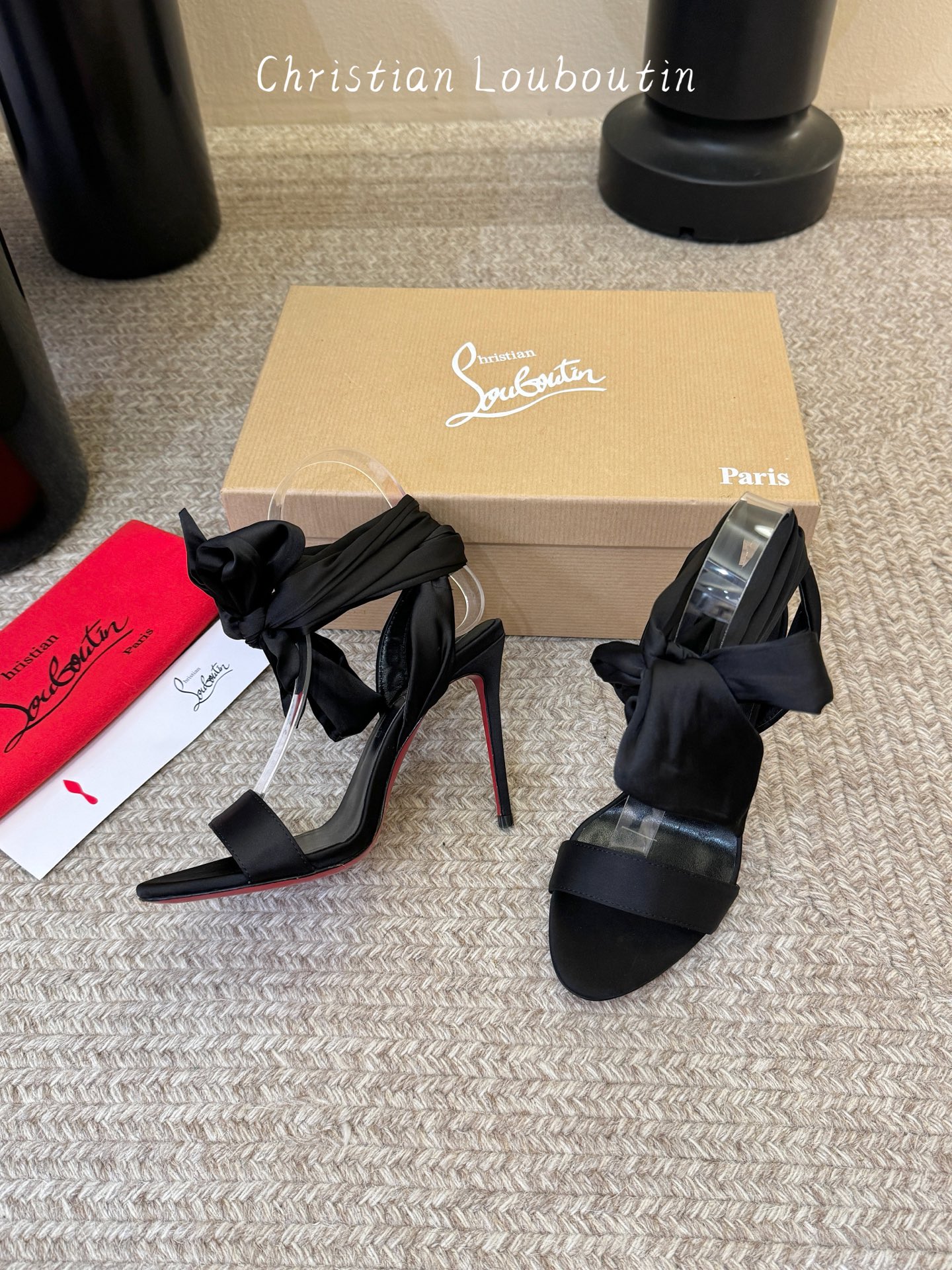 Christian Louboutin | 2026s𝐒原版CL全新秀款高跟鞋～时装红底凉鞋 新款红底金