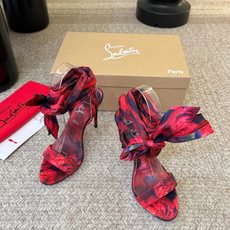 Christian Louboutin | 2026s𝐒原版CL全新秀款高跟鞋~时装红底凉鞋 新款红底金 Christian Louboutin | 2026s𝐒原版CL全新秀款高跟鞋~时装红底凉鞋 新款红底金