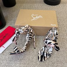 Christian Louboutin | 2026s𝐒原版CL全新秀款高跟鞋~时装红底凉鞋 新款红底金 Christian Louboutin | 2026s𝐒原版CL全新秀款高跟鞋~时装红底凉鞋 新款红底金