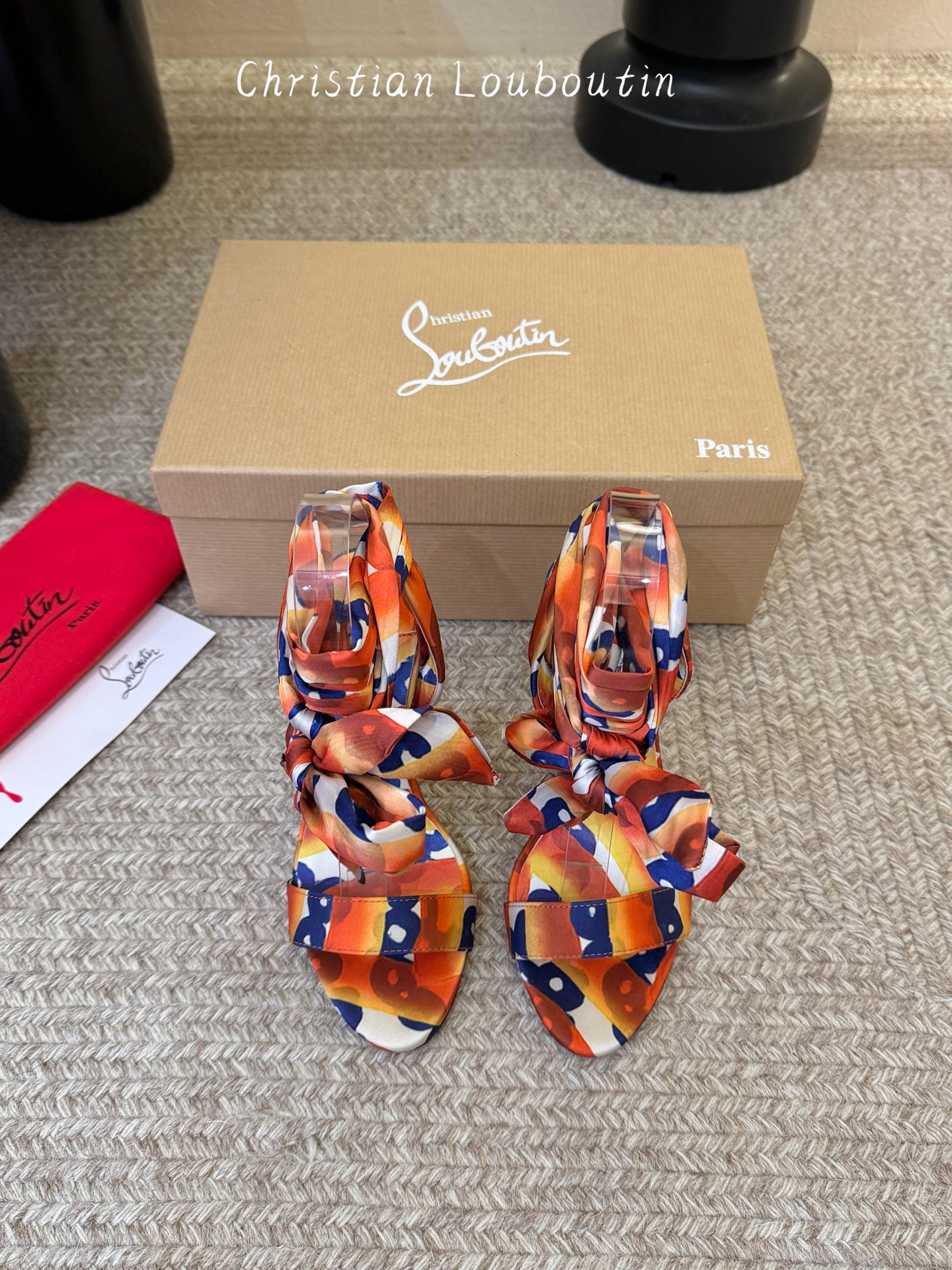 Christian Louboutin | 2026s𝐒原版CL全新秀款高跟鞋～时装红底凉鞋 新款红底金