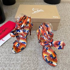 Christian Louboutin | 2026s𝐒原版CL全新秀款高跟鞋~时装红底凉鞋 新款红底金 Christian Louboutin | 2026s𝐒原版CL全新秀款高跟鞋~时装红底凉鞋 新款红底金