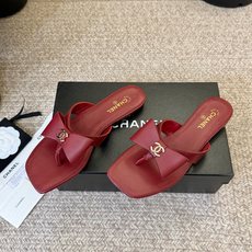 Chanel26SS新款蝴蝶夹脚凉拖双C夹脚凉拖|春夏穿搭神器经典双C元素+极简夹脚设计,高级感拉满,软 Chanel26SS新款蝴蝶夹脚凉拖双C夹脚凉拖|春夏穿搭神器经典双C元素+极简夹脚设计,高级感拉满,软