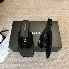 Chanel26SS新款蝴蝶夹脚凉拖双C夹脚凉拖|春夏穿搭神器经典双C元素+极简夹脚设计,高级感拉满,软 Chanel26SS新款蝴蝶夹脚凉拖双C夹脚凉拖|春夏穿搭神器经典双C元素+极简夹脚设计,高级感拉满,软