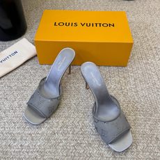 LV 驴家·Gala网纱一字水钻高跟凉拖鞋|把老花星光踩在脚下✨谁能拒绝这双懒人仙女高跟!延续Gala系 LV 驴家·Gala网纱一字水钻高跟凉拖鞋|把老花星光踩在脚下✨谁能拒绝这双懒人仙女高跟!延续Gala系