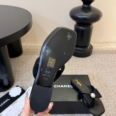 Chanel26SS新款蝴蝶结夹脚凉拖双C夹脚凉拖|春夏穿搭神器经典双C元素+极简夹脚设计,高级感拉满, Chanel26SS新款蝴蝶结夹脚凉拖双C夹脚凉拖|春夏穿搭神器经典双C元素+极简夹脚设计,高级感拉满,