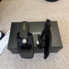 Chanel26SS新款蝴蝶结夹脚凉拖双C夹脚凉拖|春夏穿搭神器经典双C元素+极简夹脚设计,高级感拉满, Chanel26SS新款蝴蝶结夹脚凉拖双C夹脚凉拖|春夏穿搭神器经典双C元素+极简夹脚设计,高级感拉满,