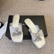 Chanel26SS新款蝴蝶结夹脚凉拖双C夹脚凉拖|春夏穿搭神器经典双C元素+极简夹脚设计,高级感拉满, Chanel26SS新款蝴蝶结夹脚凉拖双C夹脚凉拖|春夏穿搭神器经典双C元素+极简夹脚设计,高级感拉满,