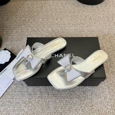 Chanel26SS新款蝴蝶结夹脚凉拖双C夹脚凉拖|春夏穿搭神器经典双C元素+极简夹脚设计,高级感拉满, Chanel26SS新款蝴蝶结夹脚凉拖双C夹脚凉拖|春夏穿搭神器经典双C元素+极简夹脚设计,高级感拉满,