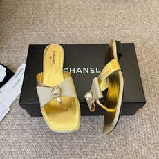 Chanel26SS新款蝴蝶结夹脚凉拖双C夹脚凉拖|春夏穿搭神器经典双C元素+极简夹脚设计,高级感拉满, Chanel26SS新款蝴蝶结夹脚凉拖双C夹脚凉拖|春夏穿搭神器经典双C元素+极简夹脚设计,高级感拉满,