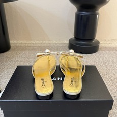 Chanel26SS新款蝴蝶结夹脚凉拖双C夹脚凉拖|春夏穿搭神器经典双C元素+极简夹脚设计,高级感拉满, Chanel26SS新款蝴蝶结夹脚凉拖双C夹脚凉拖|春夏穿搭神器经典双C元素+极简夹脚设计,高级感拉满,