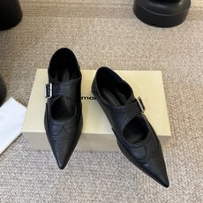 DYMONLATR* 𝟐𝟔𝐀𝐖秋冬新品尖头镂空玛丽珍|复古锐感挣脱甜腻桎梏法式慵懒穿搭单品 一鞋两穿 DYMONLATR* 𝟐𝟔𝐀𝐖秋冬新品尖头镂空玛丽珍|复古锐感挣脱甜腻桎梏法式慵懒穿搭单品 一鞋两穿