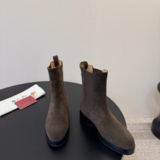 Loro Piana 秋冬新品~骑士短靴秋冬搭配神器,必备长靴!酷飒有范儿的战靴 ,简直不要太飒 ,皮质 Loro Piana 秋冬新品~骑士短靴秋冬搭配神器,必备长靴!酷飒有范儿的战靴 ,简直不要太飒 ,皮质