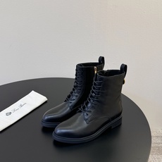 Loro Piana 秋冬新品~骑士短靴秋冬搭配神器,必备长靴!酷飒有范儿的战靴 ,简直不要太飒 ,皮质 Loro Piana 秋冬新品~骑士短靴秋冬搭配神器,必备长靴!酷飒有范儿的战靴 ,简直不要太飒 ,皮质