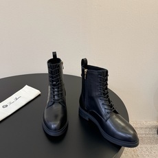 Loro Piana 秋冬新品~骑士短靴秋冬搭配神器,必备长靴!酷飒有范儿的战靴 ,简直不要太飒 ,皮质 Loro Piana 秋冬新品~骑士短靴秋冬搭配神器,必备长靴!酷飒有范儿的战靴 ,简直不要太飒 ,皮质