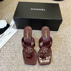 Chanel26SS新款凉拖 双C夹脚凉拖|春夏穿搭神器经典双C元素+极简夹脚设计,高级感拉满,软底鞋面,上脚舒适不磨脚 Chanel26SS新款凉拖 双C夹脚凉拖|春夏穿搭神器经典双C元素+极简夹脚设计,高级感拉满,软底鞋面,上脚舒适不磨脚
