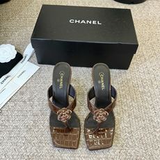 Chanel26SS新款凉拖 双C夹脚凉拖|春夏穿搭神器经典双C元素+极简夹脚设计,高级感拉满,软底鞋面,上脚舒适不磨脚 Chanel26SS新款凉拖 双C夹脚凉拖|春夏穿搭神器经典双C元素+极简夹脚设计,高级感拉满,软底鞋面,上脚舒适不磨脚