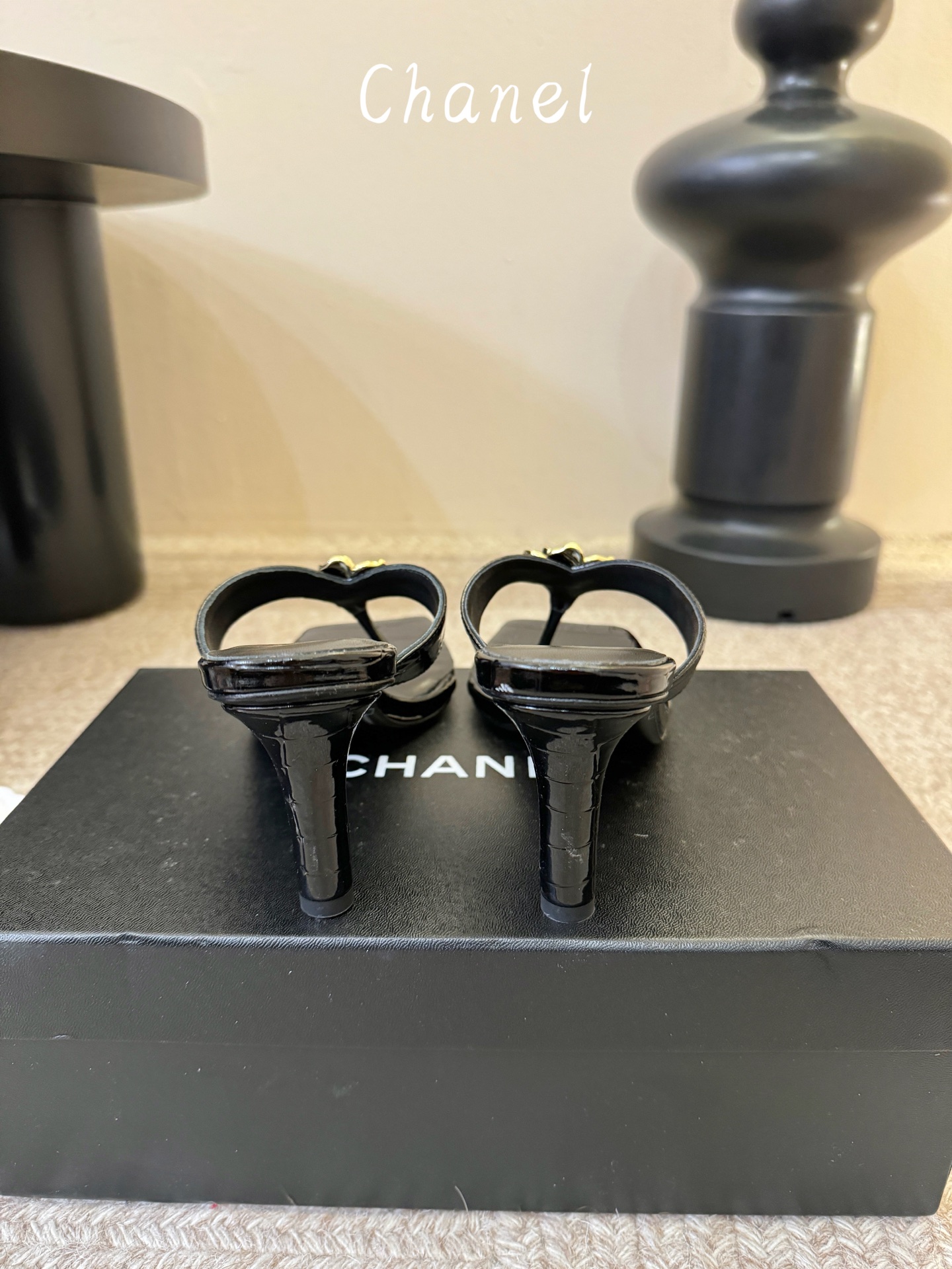 Chanel26SS新款凉拖 双C夹脚凉拖｜春夏穿搭神器经典双C元素+极简夹脚设计，高级感拉满，软底鞋面，上脚舒适不磨脚