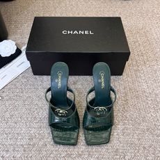 Chanel26SS新款凉拖 双C夹脚凉拖|春夏穿搭神器经典双C元素+极简夹脚设计,高级感拉满,软底鞋面,上脚舒适不磨脚 Chanel26SS新款凉拖 双C夹脚凉拖|春夏穿搭神器经典双C元素+极简夹脚设计,高级感拉满,软底鞋面,上脚舒适不磨脚
