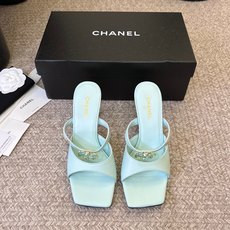 Chanel26SS新款凉拖 双C夹脚凉拖|春夏穿搭神器经典双C元素+极简夹脚设计,高级感拉满,软底鞋面,上脚舒适不磨脚 Chanel26SS新款凉拖 双C夹脚凉拖|春夏穿搭神器经典双C元素+极简夹脚设计,高级感拉满,软底鞋面,上脚舒适不磨脚