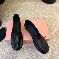 顶级 HANDMADE独家新品最高版本买手代购1:1完美复刻 平底凉鞋单鞋 原版开模真皮鞋底 原版套楦鞋型很大方 搭配各 顶级 HANDMADE独家新品最高版本买手代购1:1完美复刻 平底凉鞋单鞋 原版开模真皮鞋底 原版套楦鞋型很大方 搭配各