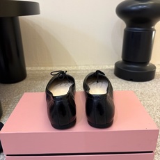 顶级 HANDMADE独家新品最高版本买手代购1:1完美复刻 平底凉鞋单鞋 原版开模真皮鞋底 原版套楦鞋型很大方 搭配各 顶级 HANDMADE独家新品最高版本买手代购1:1完美复刻 平底凉鞋单鞋 原版开模真皮鞋底 原版套楦鞋型很大方 搭配各