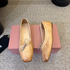 顶级 HANDMADE独家新品最高版本买手代购1:1完美复刻 平底凉鞋单鞋 原版开模真皮鞋底 原版套楦鞋型很大方 搭配各 顶级 HANDMADE独家新品最高版本买手代购1:1完美复刻 平底凉鞋单鞋 原版开模真皮鞋底 原版套楦鞋型很大方 搭配各